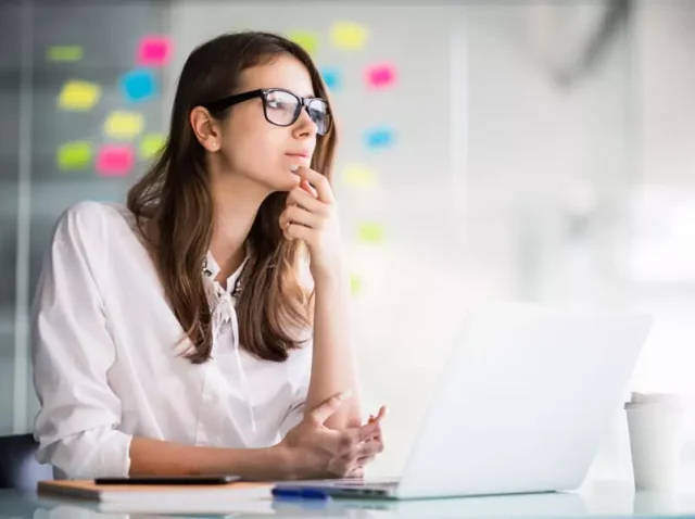 ¿Cómo responder a una crítica en internet?