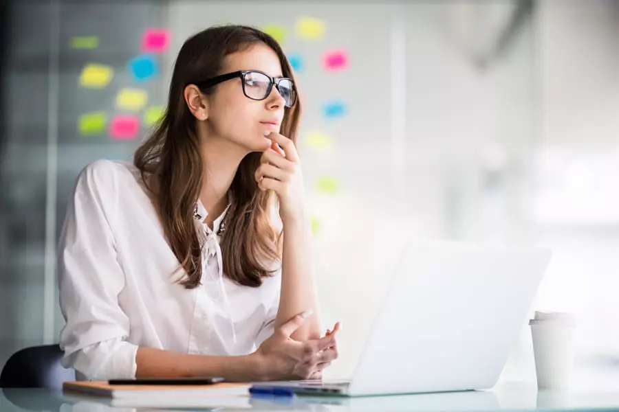 ¿Cómo responder a una crítica en internet?